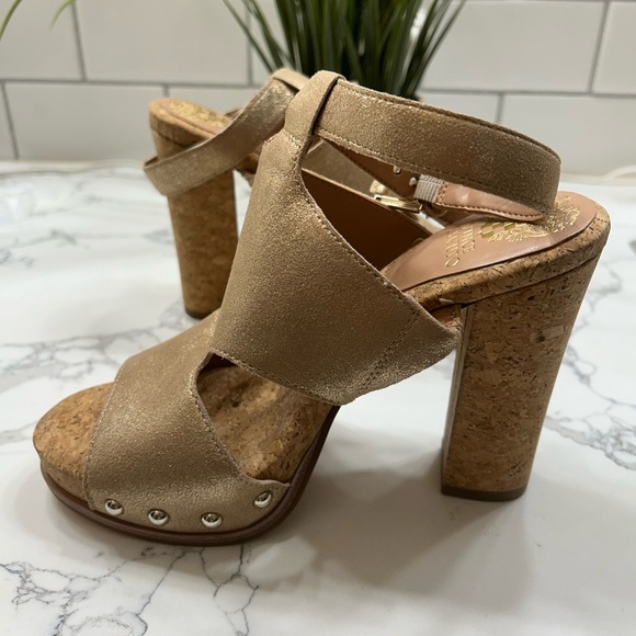 Vince Camuto rosegold cork bottom 4” heels - Picture 4 of 6